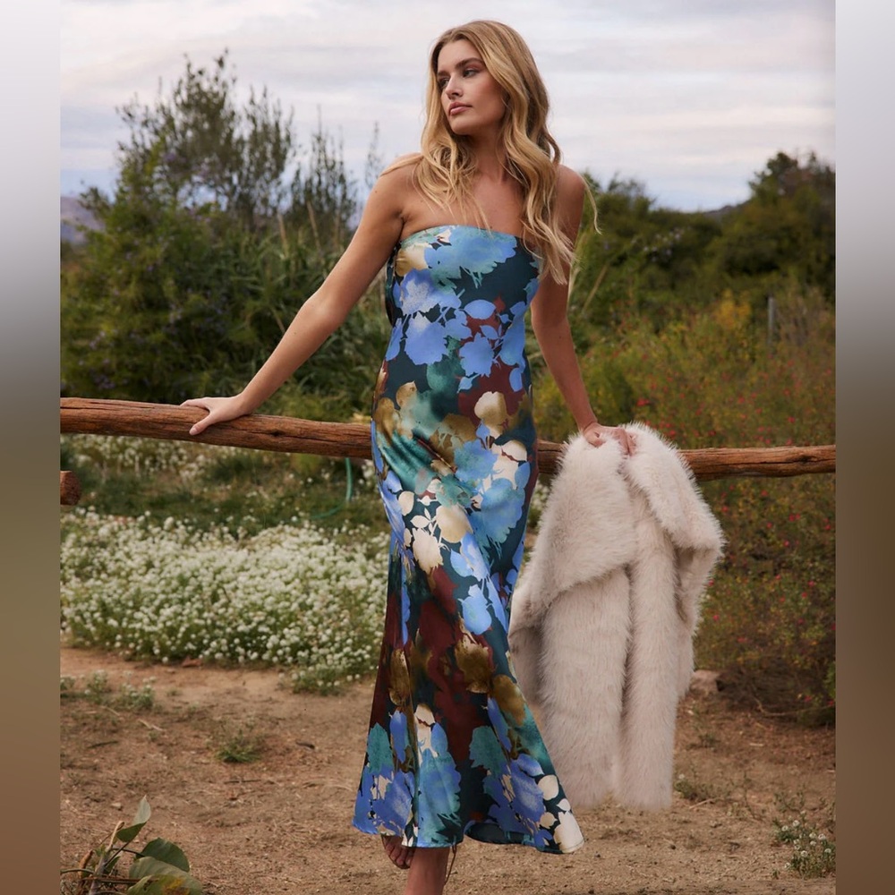 Natalia Blue Floral Printed Strapless Maxi Dress